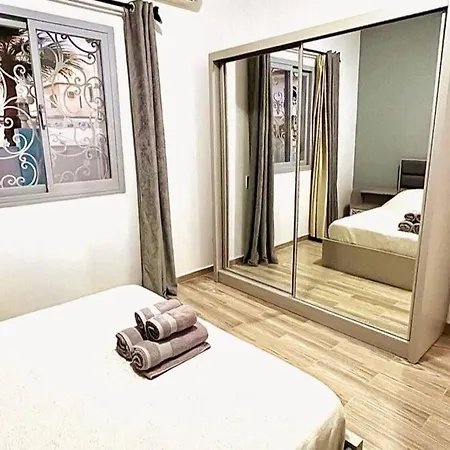 Апартаменты Luxury Getaway /Brand New 2Br /Wi-Fi /Full Kitchen Шарм-эль-Шейх Экстерьер фото