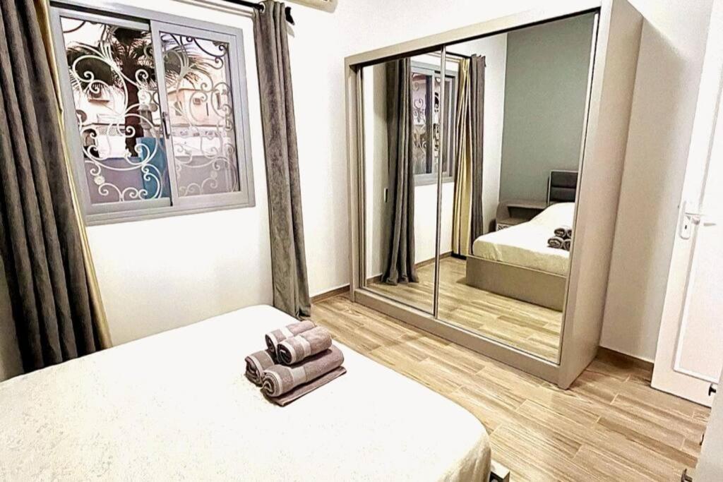 Apartment Luxury Getaway /brand New 2br /wi-fi /full Kitchen *
